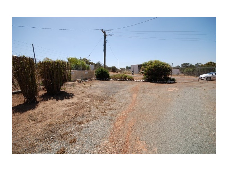 41 Stewart Street, Narrogin WA 6312