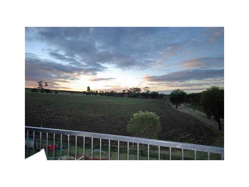 2 Beeston Street, Cuballing WA 6311