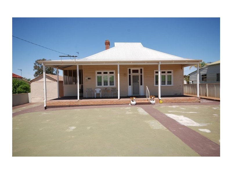 37 Furnival Street, Narrogin WA 6312
