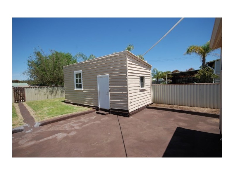 37 Furnival Street, Narrogin WA 6312