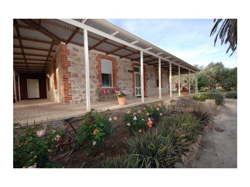 69 Browns Road, Narrogin WA 6312