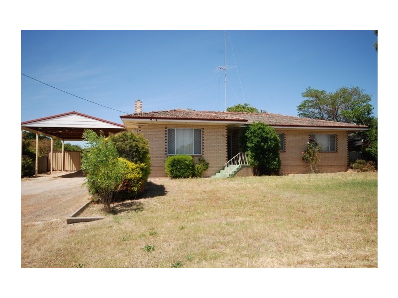 81 Ensign Street, Narrogin WA 6312