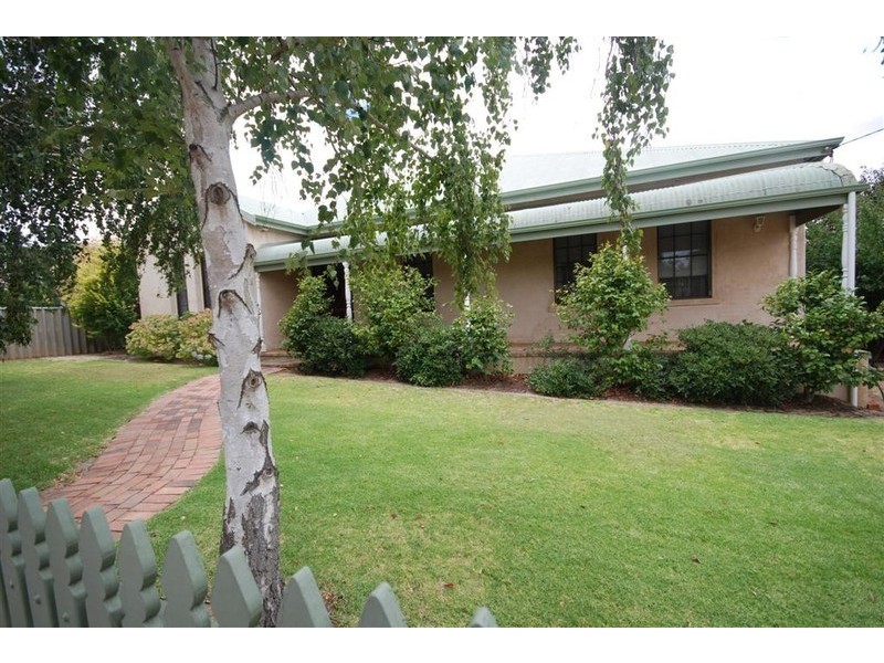 34 Furnival Street, Narrogin WA 6312