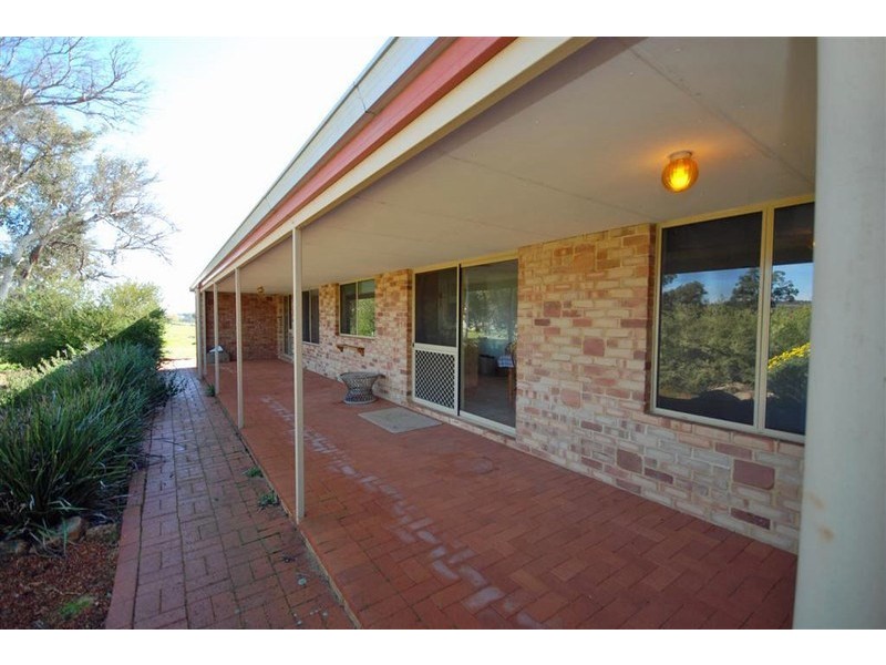944 Crossman Road, Boddington WA 6390