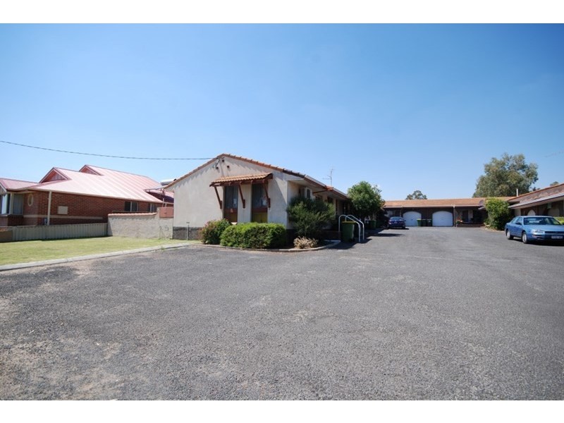 1/111 Clayton Road, Narrogin WA 6312