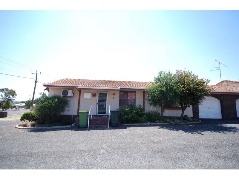 1/111 Clayton Road, Narrogin WA 6312