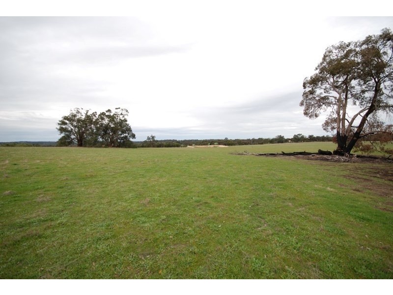Lot 176 Narrakine Road South, Narrogin WA 6312