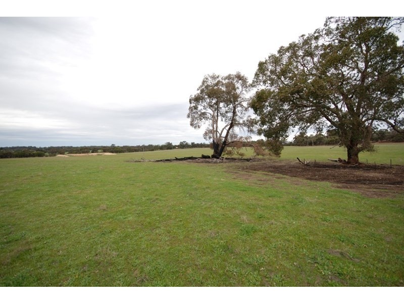 Lot 176 Narrakine Road South, Narrogin WA 6312