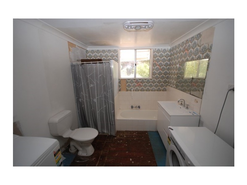 17 Felspar Street, Narrogin WA 6312