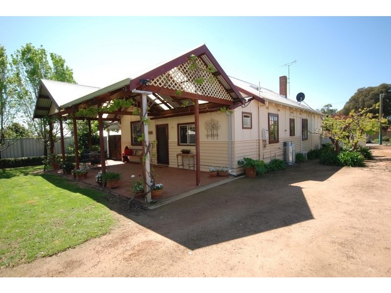 28 Daglish Street, Narrogin WA 6312