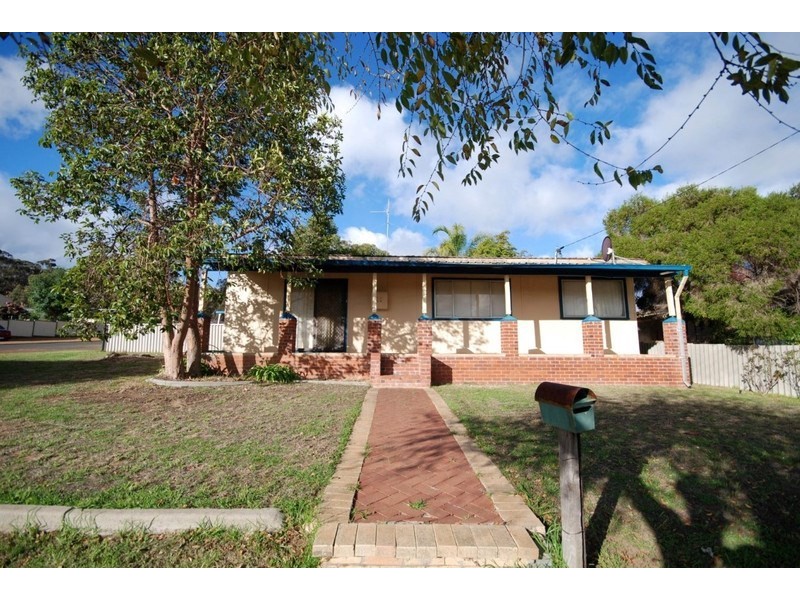 21 Gray Street, Narrogin WA 6312