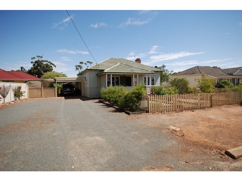 8 Urban Street, Wagin WA 6315