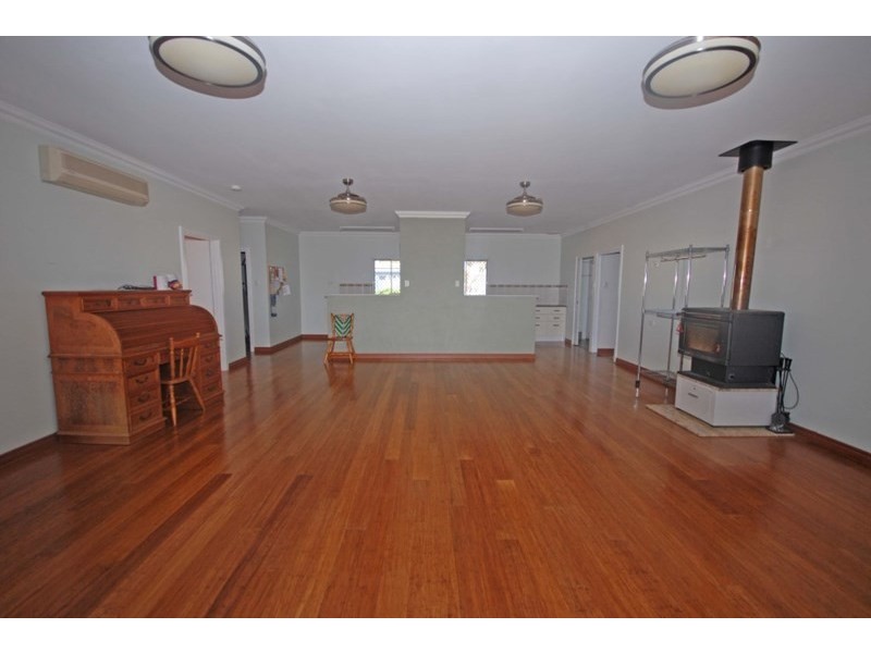 9 Kitchener Street, Wagin WA 6315