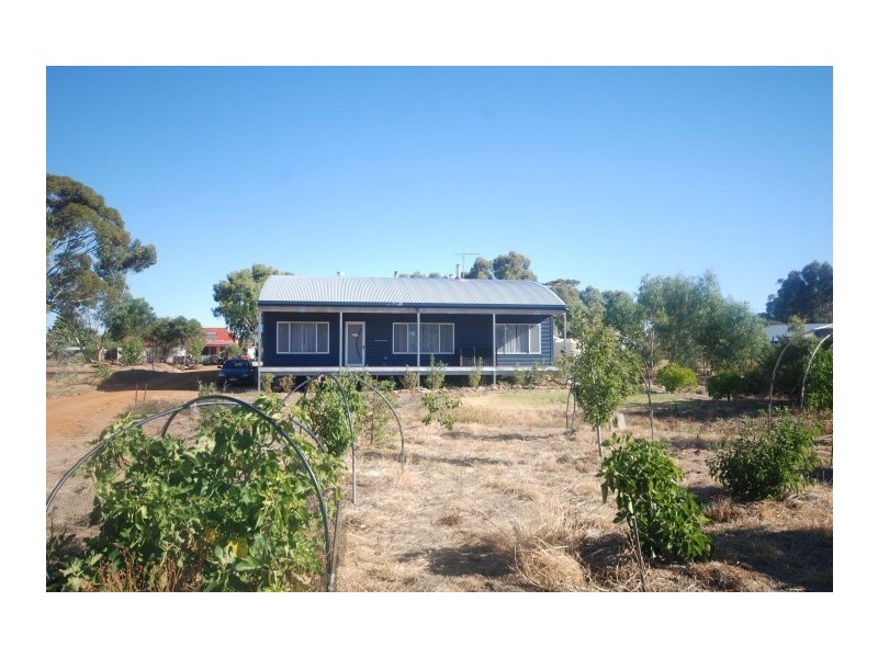 9 Kitchener Street, Wagin WA 6315
