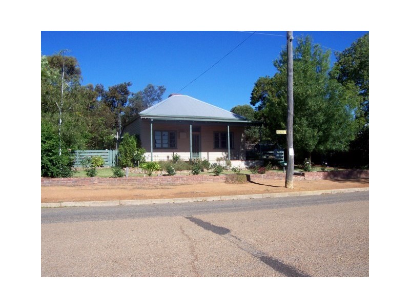 25 Argus Street, Narrogin WA 6312