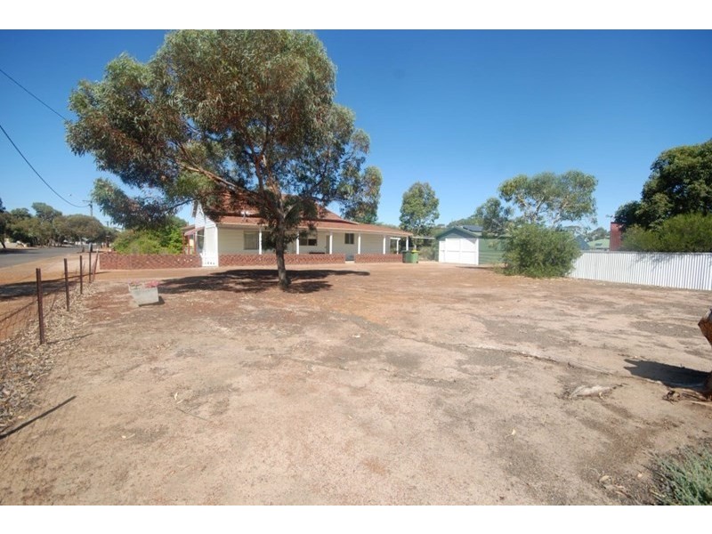 11 Unit Street, Wagin WA 6315