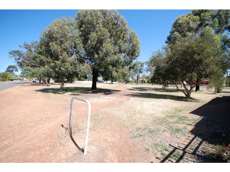 2 Watt Street, Narrogin WA 6312