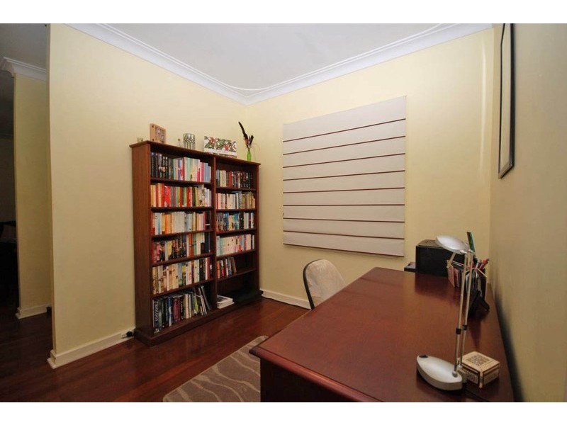 13 Lock Street, Narrogin WA 6312