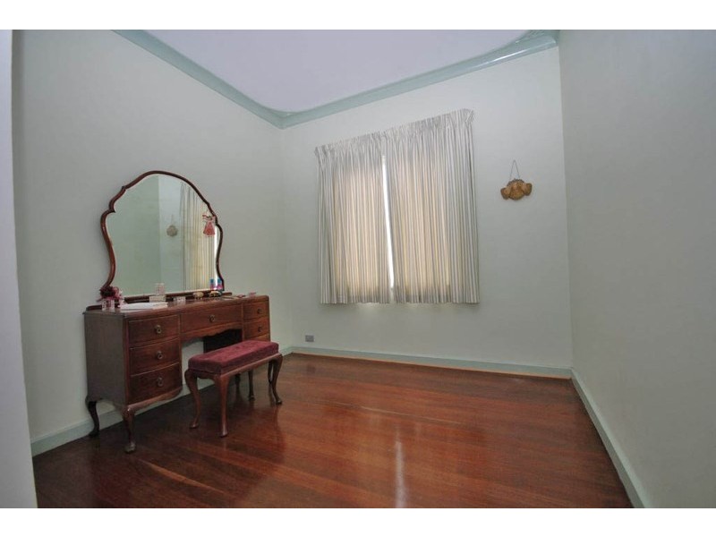 13 Lock Street, Narrogin WA 6312