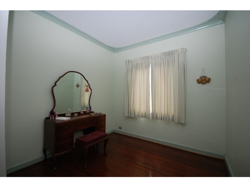 13 Lock Street, Narrogin WA 6312