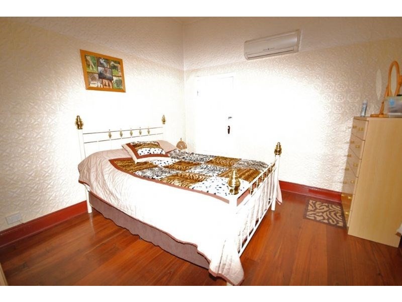 16 Dellar Street, Narrogin WA 6312