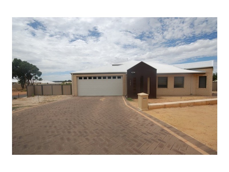 187 Narrakine Road, Narrogin WA 6312