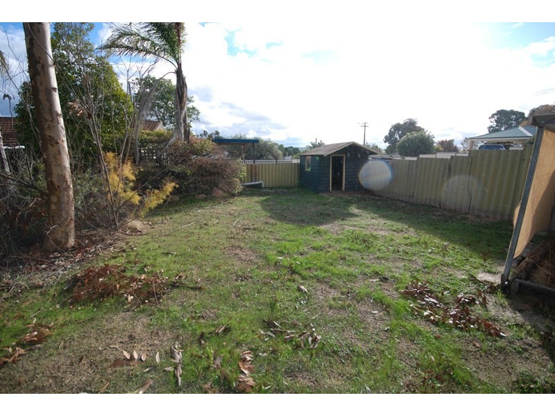 21 Gray Street, Narrogin WA 6312