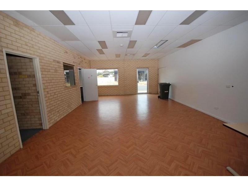 12 Ensign Street, Narrogin WA 6312