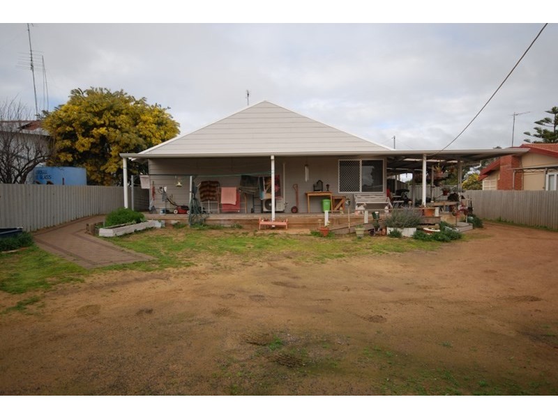 69 Fox Street, Narrogin WA 6312