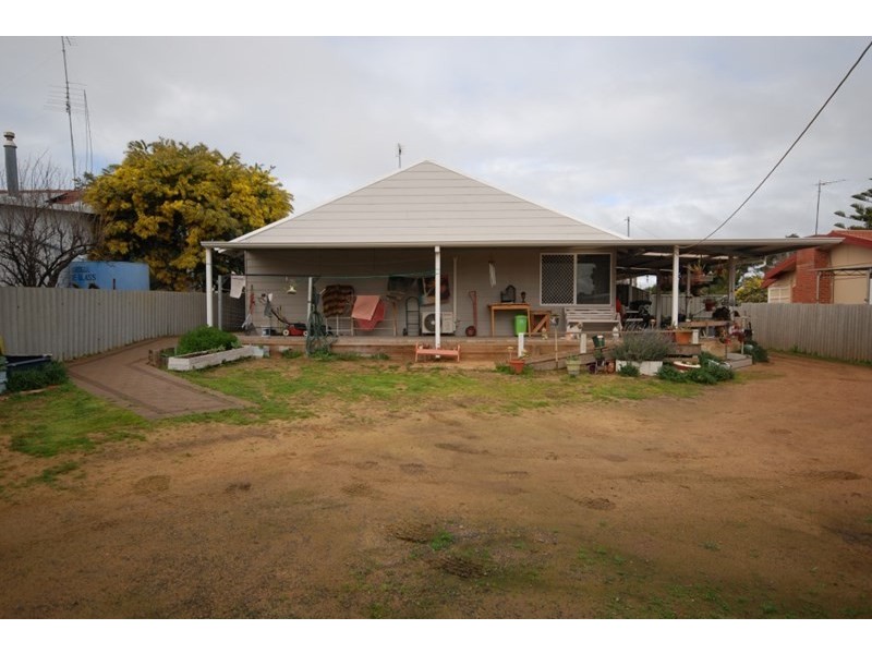 69 Fox Street, Narrogin WA 6312