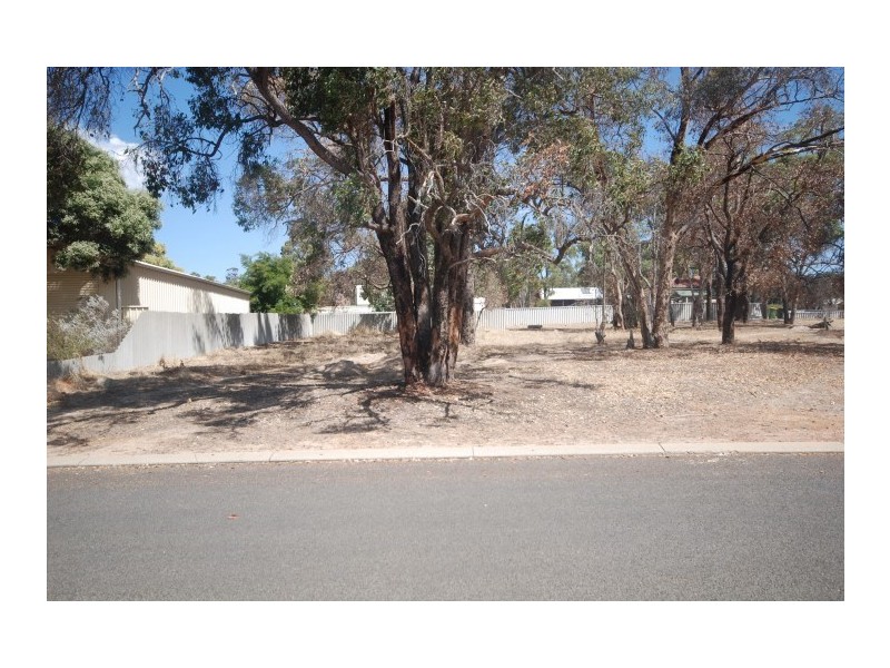 93 Lock Street, Narrogin WA 6312