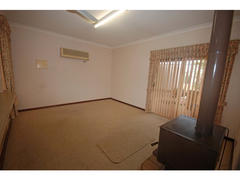 13 Jersey Street, Narrogin WA 6312