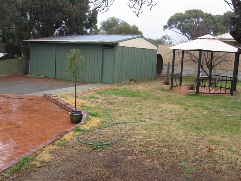 21 Hansard Street, Narrogin WA 6312