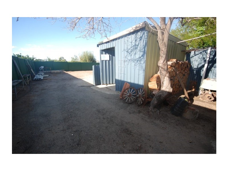 6 Lock Street, Narrogin WA 6312