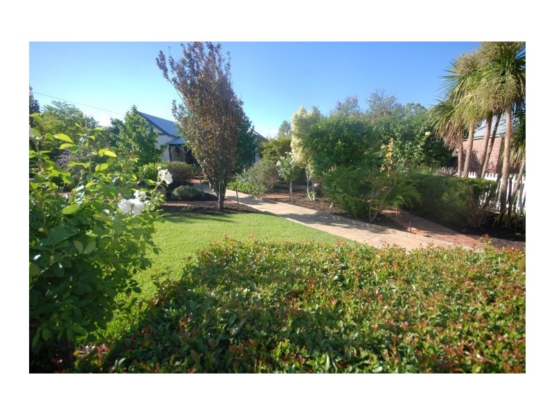 6 Lock Street, Narrogin WA 6312