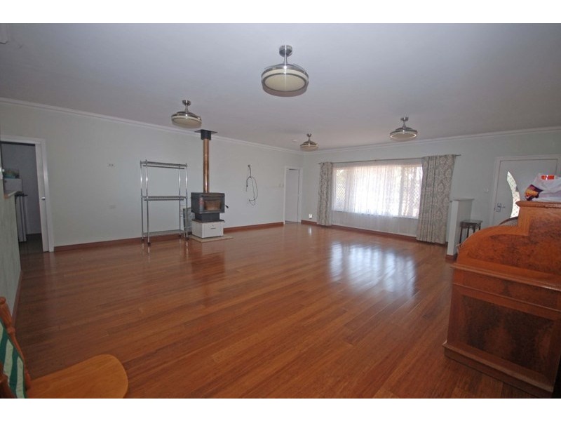 9 Kitchener Street, Wagin WA 6315