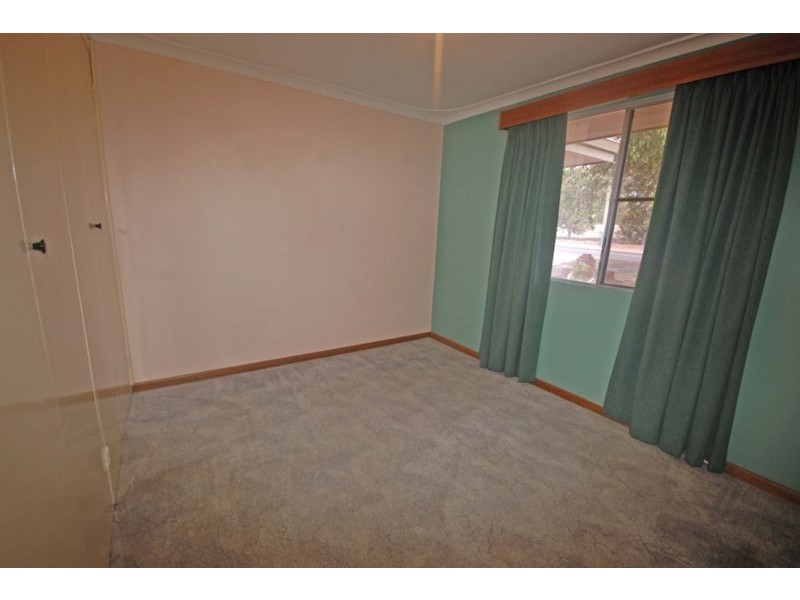 79 Narrakine Road, Narrogin WA 6312