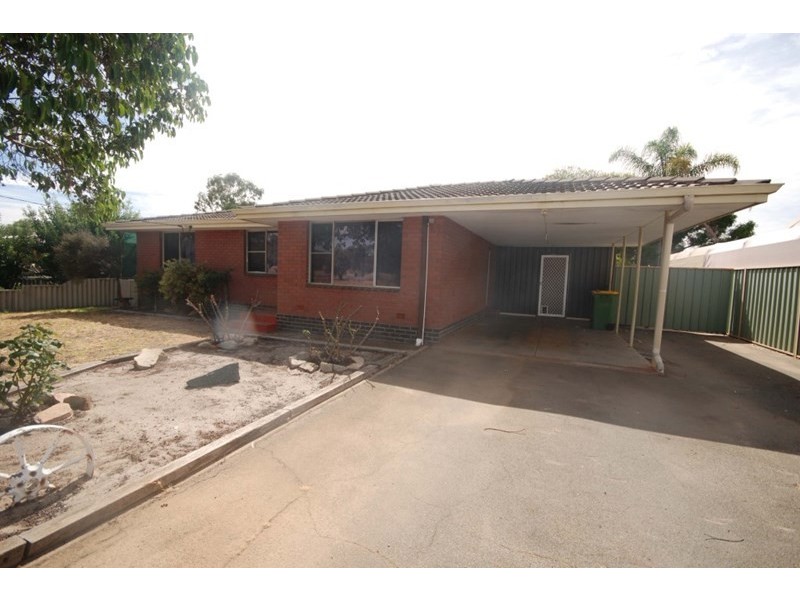 79 Narrakine Road, Narrogin WA 6312