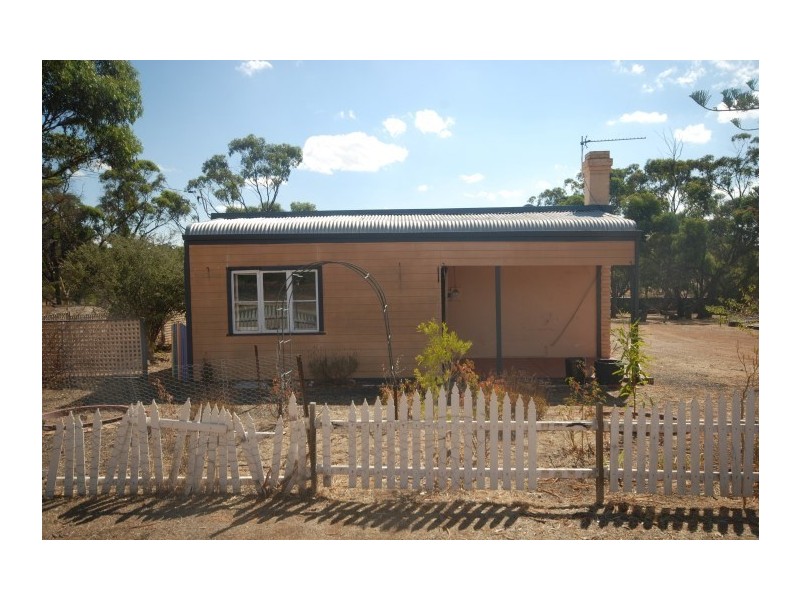 30 Stratford Street, Pingelly WA 6308