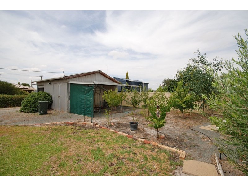 109 Narrakine Road, Narrogin WA 6312