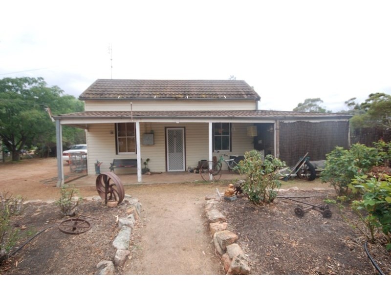 15 Johnston Street, Wickepin WA 6370