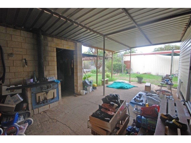 15 Johnston Street, Wickepin WA 6370