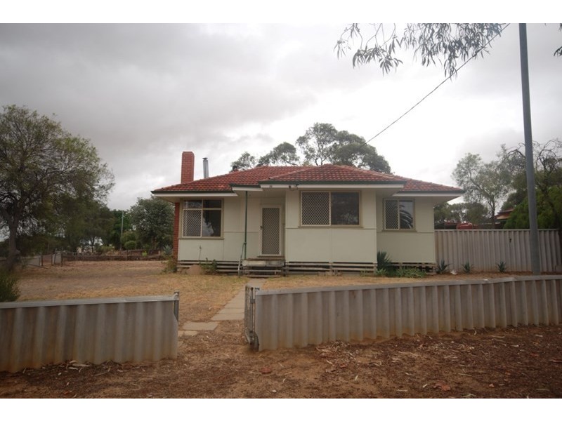 23 Hill Street, Corrigin WA 6375