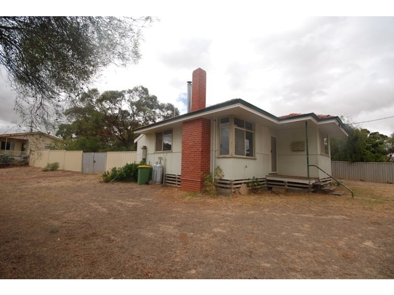 23 Hill Street, Corrigin WA 6375