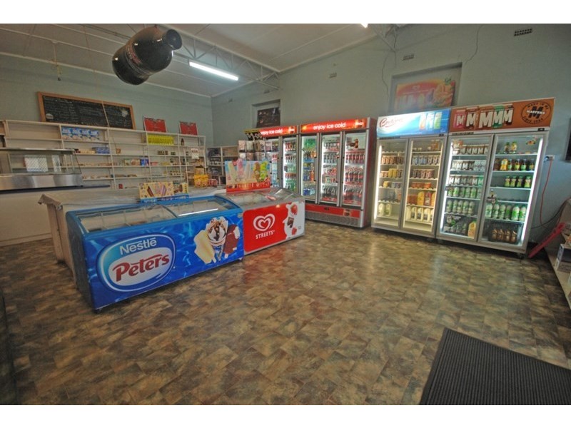 11 Doney Street, Narrogin WA 6312