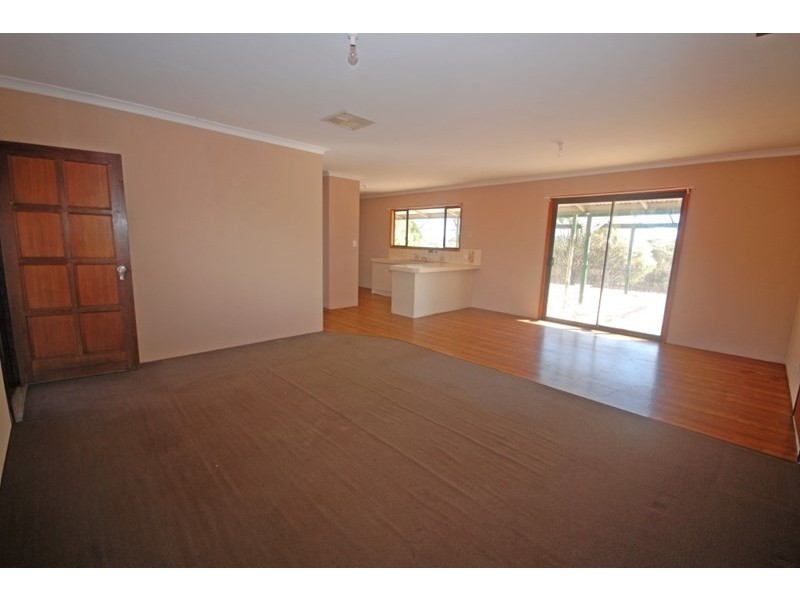 258 Bullara Street, Cuballing WA 6311