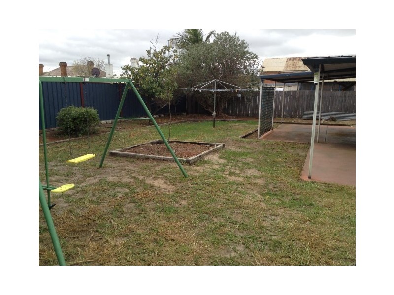 8 Forrest Street, Narrogin WA 6312