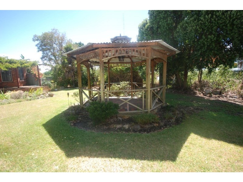 21 Furnival Street, Narrogin WA 6312
