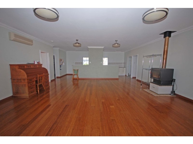 9 Kitchener Street, Wagin WA 6315