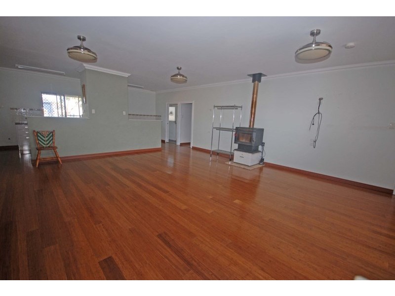 9 Kitchener Street, Wagin WA 6315